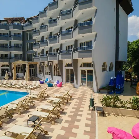 Club Selen 3* İçmeler