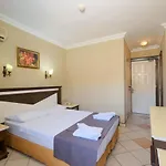 Hotel Club Selen İçmeler