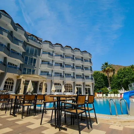 Club Selen Otel 3*
