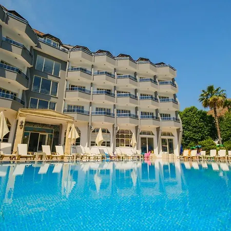 Club Selen Hotell 3*