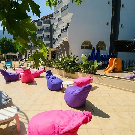 Club Selen 3* İçmeler