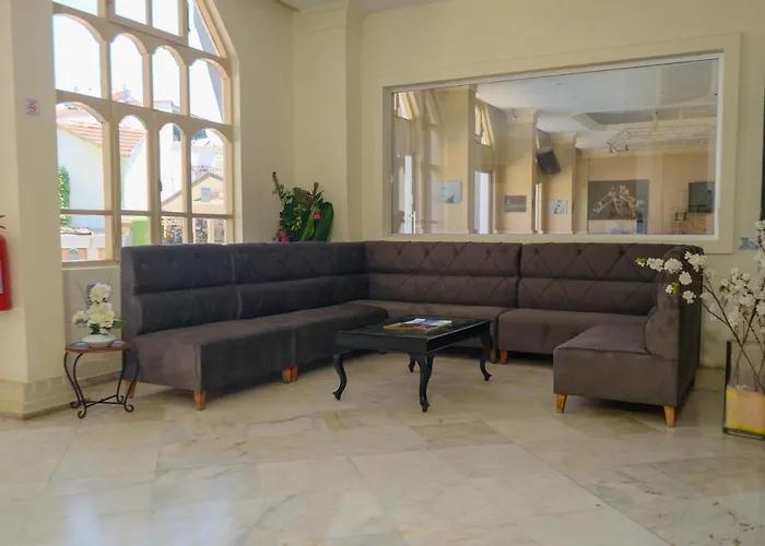Club Selen فندق