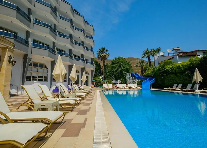 Club Selen فندق