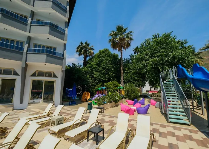 فندق Club Selen 3*